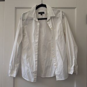 Banana Republic tailored fit button shirt